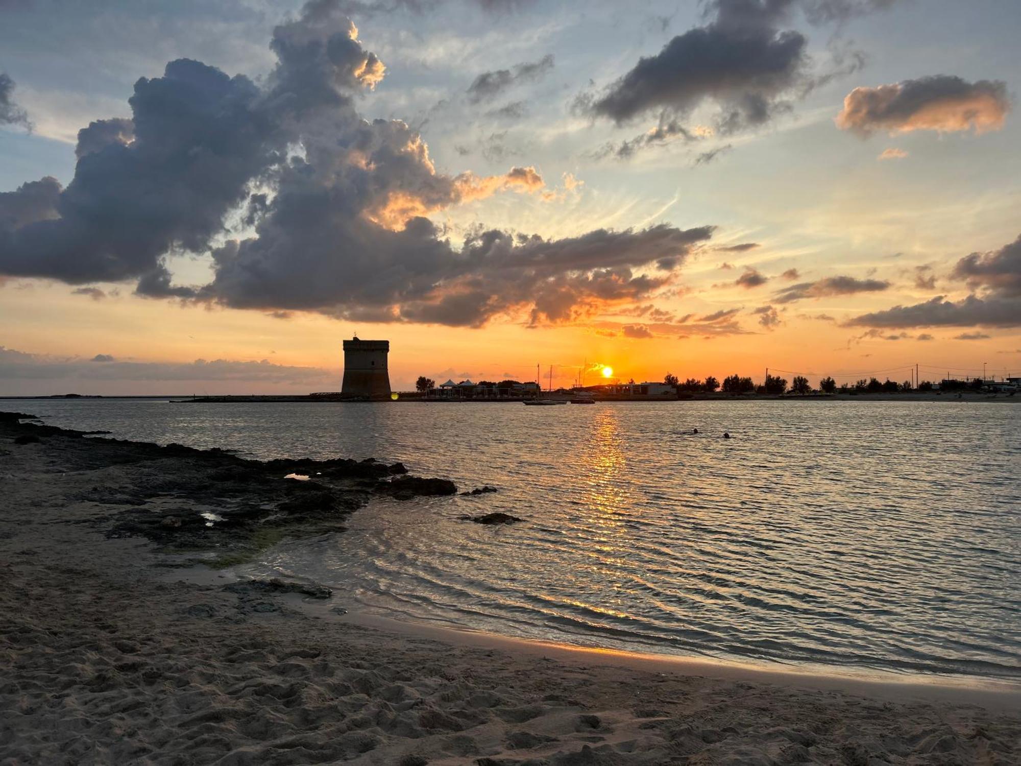 Salento Casa Vacanza Il Focolare Torchiarolo Dış mekan fotoğraf